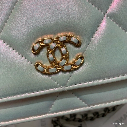 Firstbag Ru CHANEL19 ON WALLET CHAIN 0727